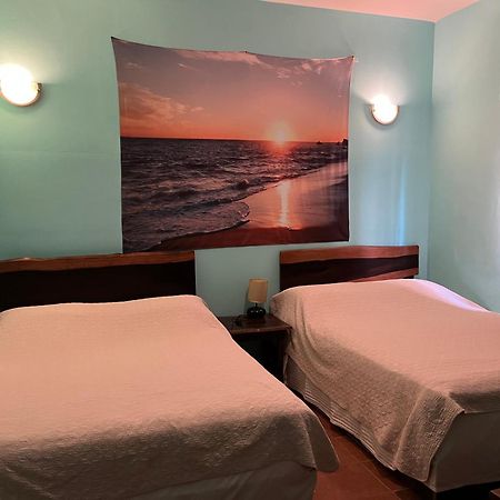 Easy Inn Hotel Belize City Exterior photo