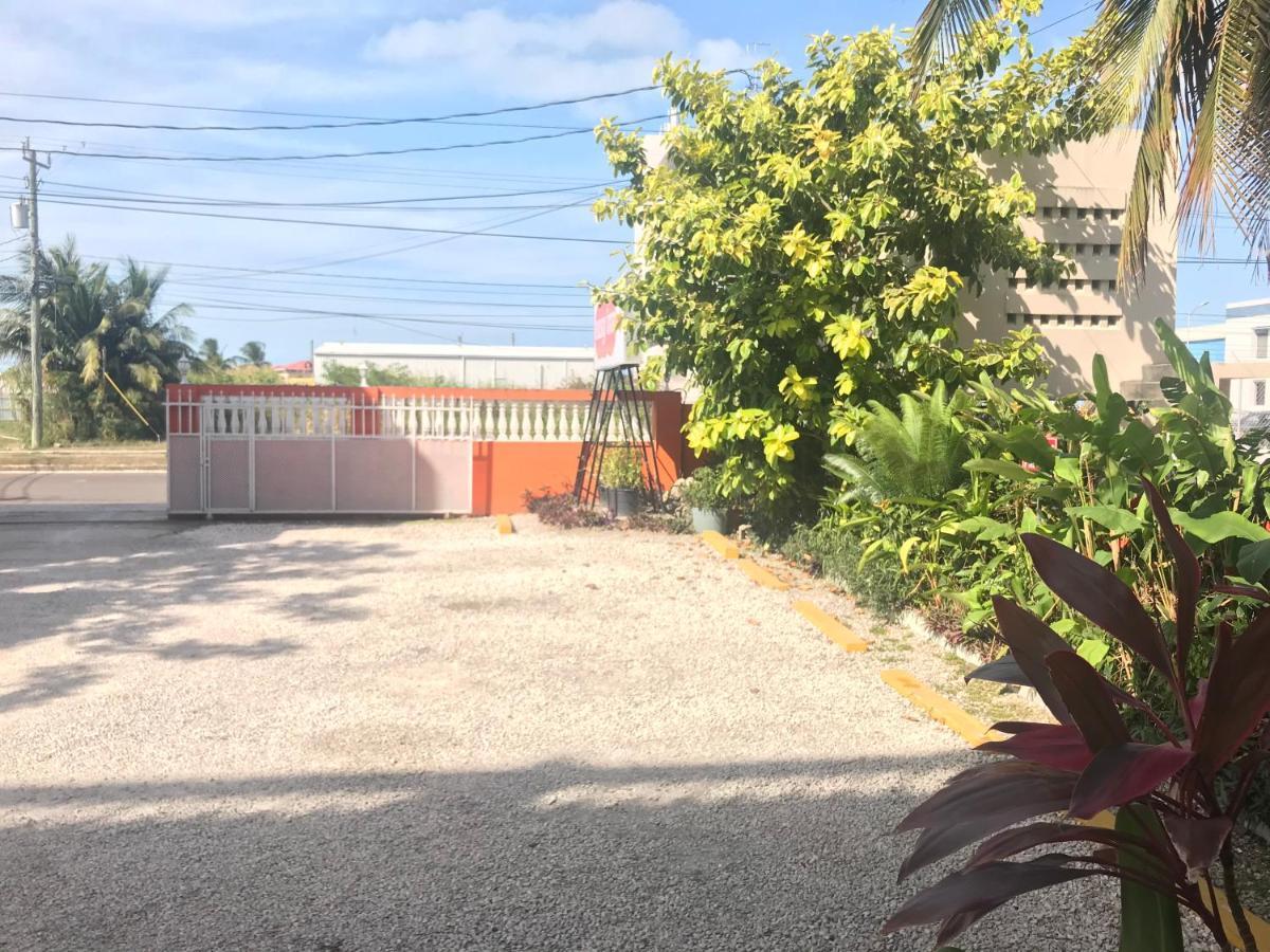 Easy Inn Hotel Belize City Exterior photo