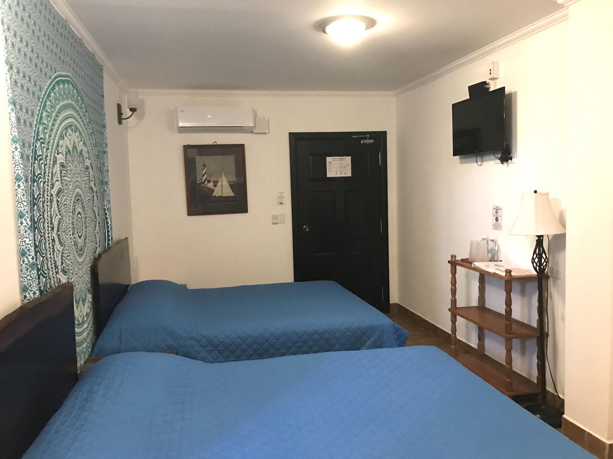 Easy Inn Hotel Belize City Exterior photo