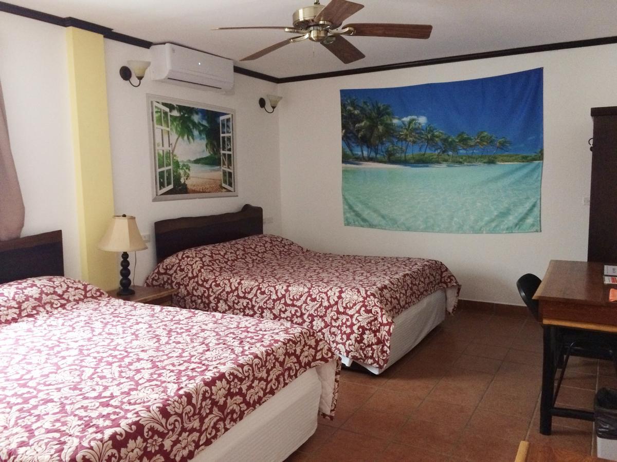 Easy Inn Hotel Belize City Room photo