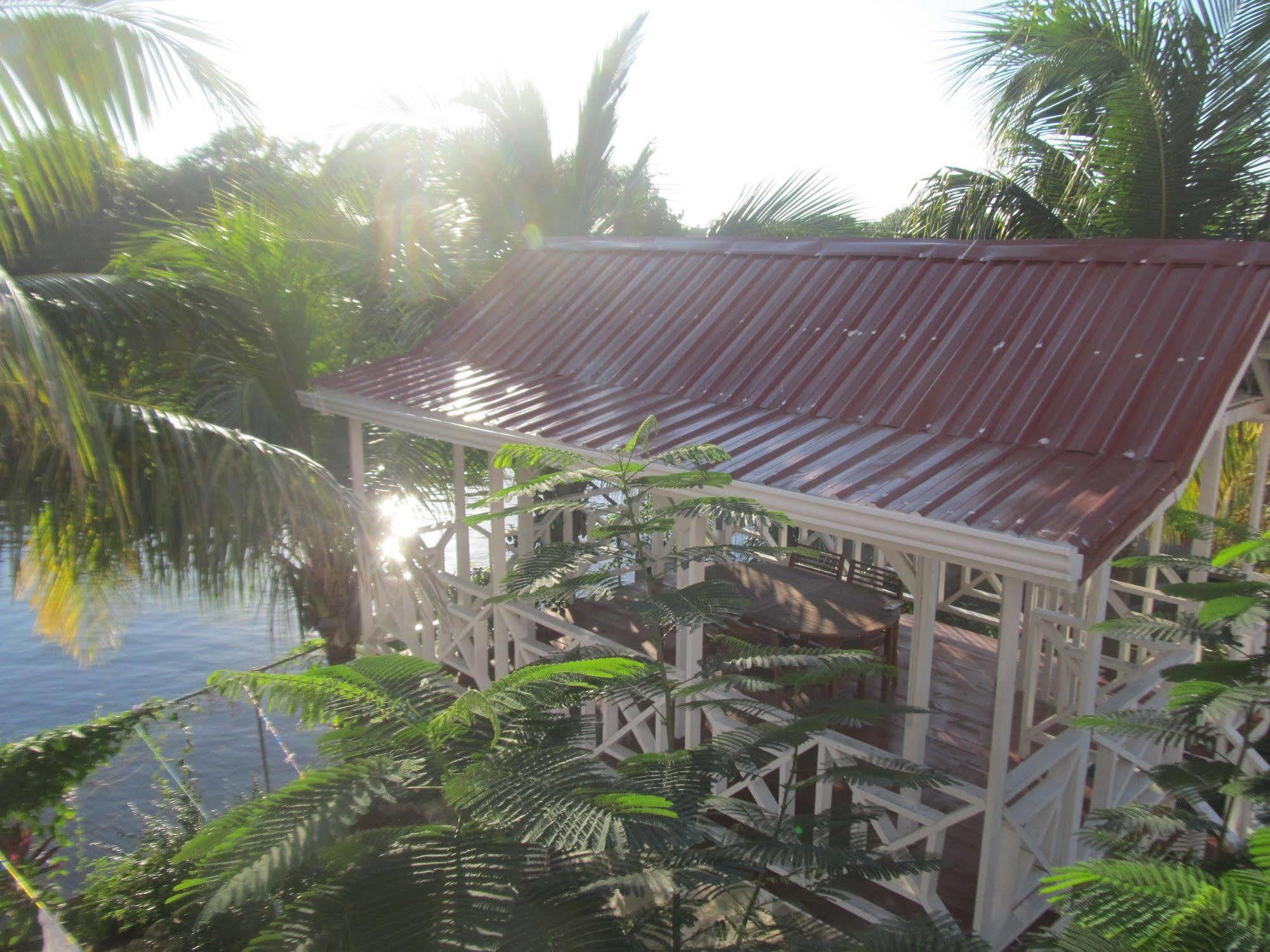 Easy Inn Hotel Belize City Exterior photo