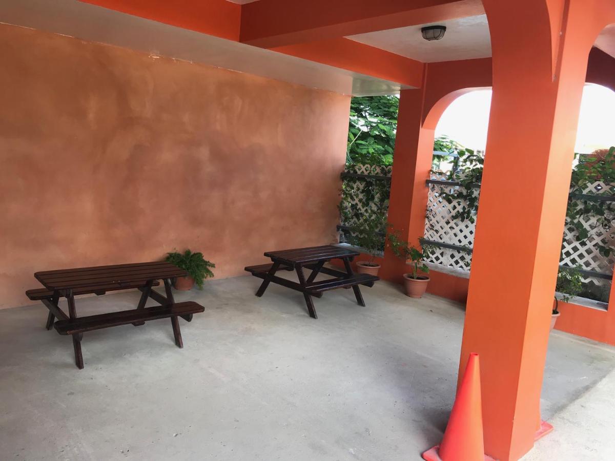Easy Inn Hotel Belize City Exterior photo